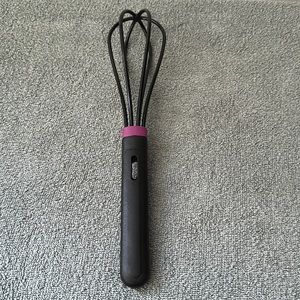 New Tupperware whisk